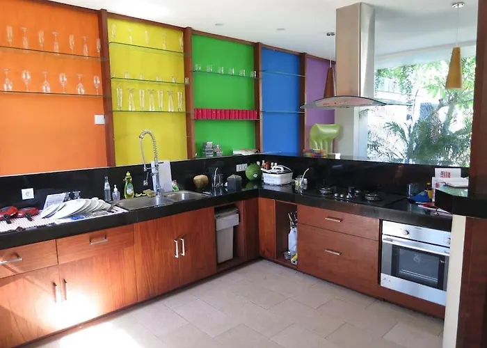 True Colors 6br